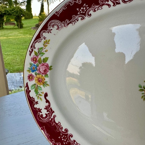 HOMER LAUGHLIN, BRITTANY, 13 1/2” OVAL SERVING PLATTER IN THE “MAJESTIC“ PATTERN - Picture 3 of 10